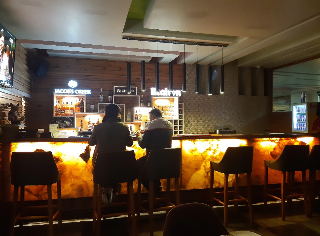 Klong Lounge bar setting